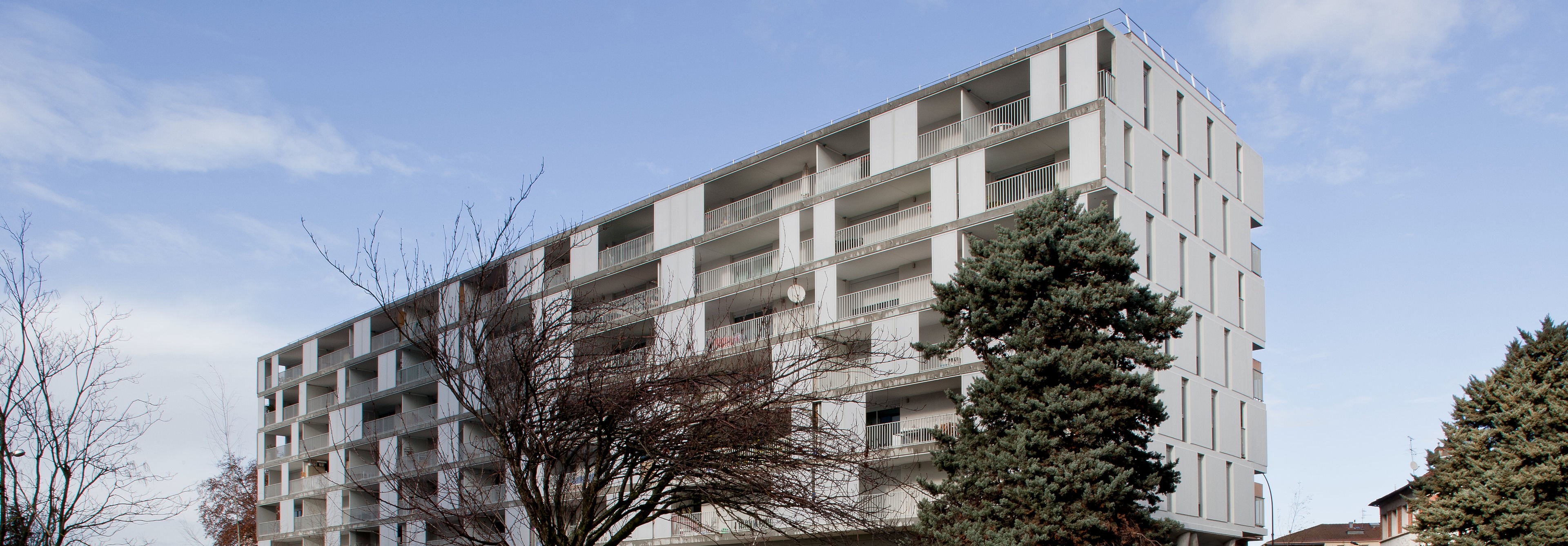 61 social housing units