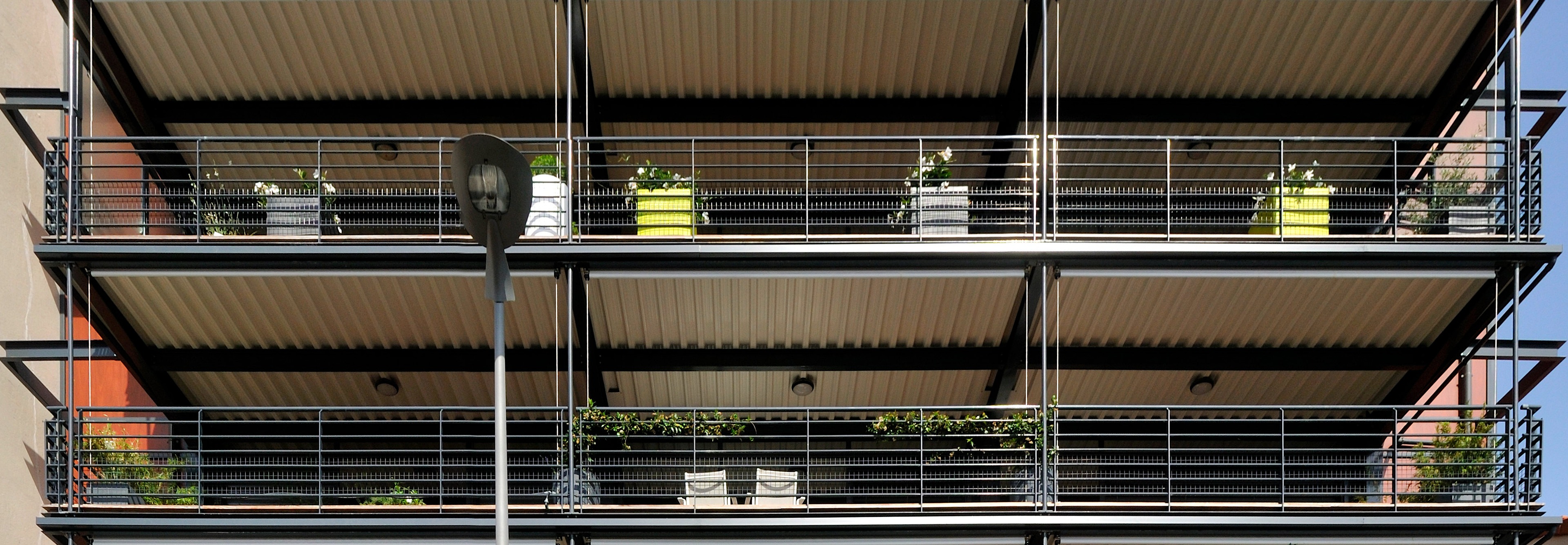 Collective housing, Spark