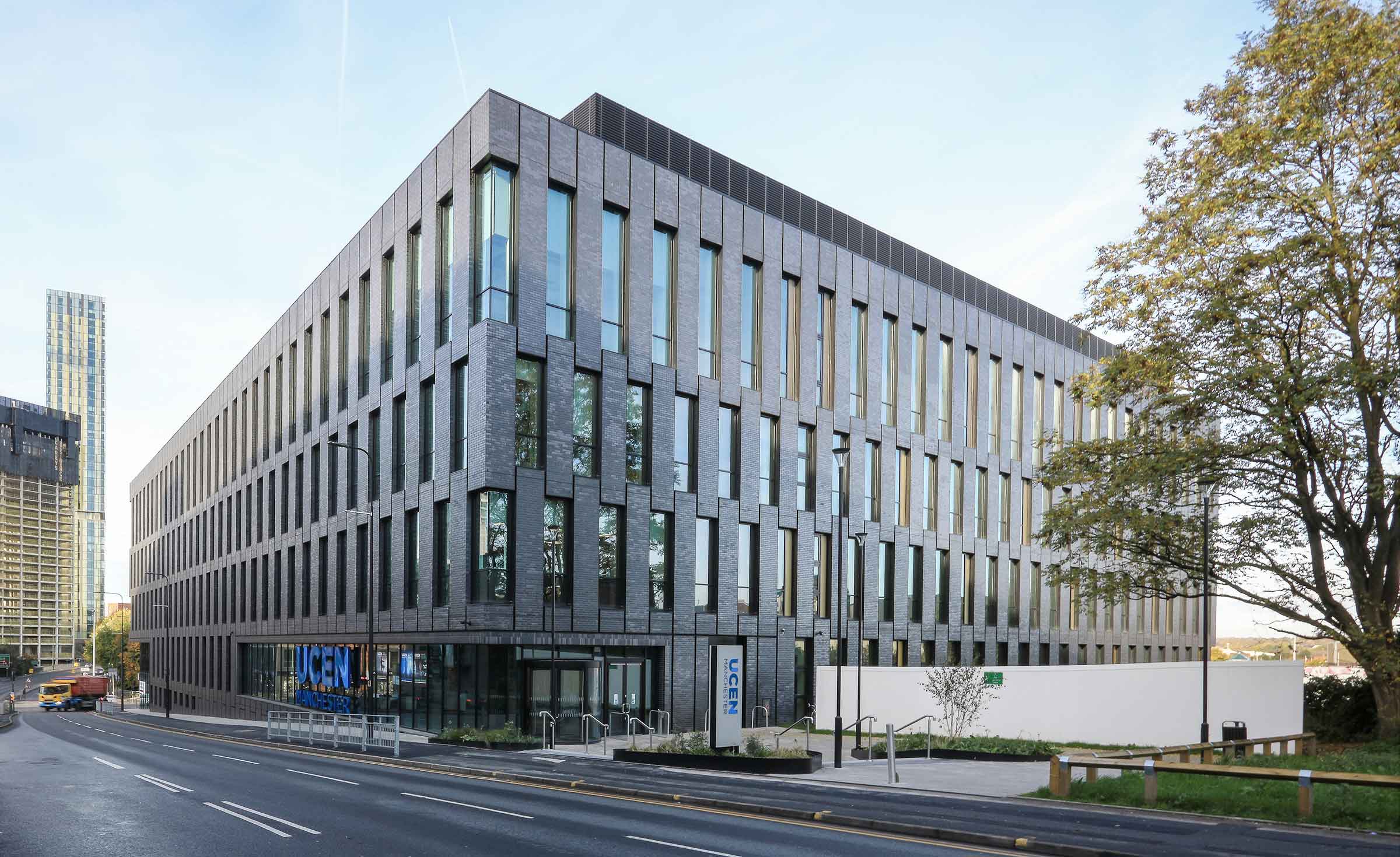 an image of a modern education building made with aluminium windows